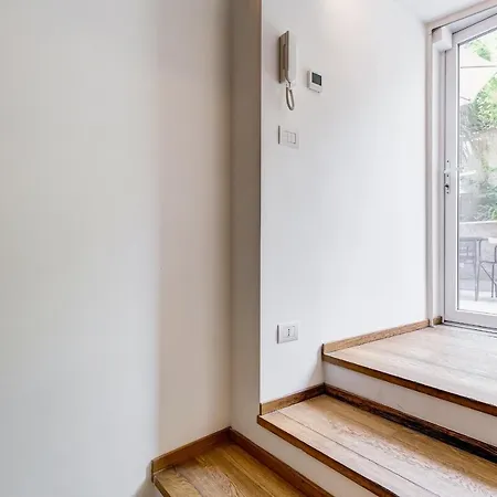 Bdc - The Secret Garden In Trevi *