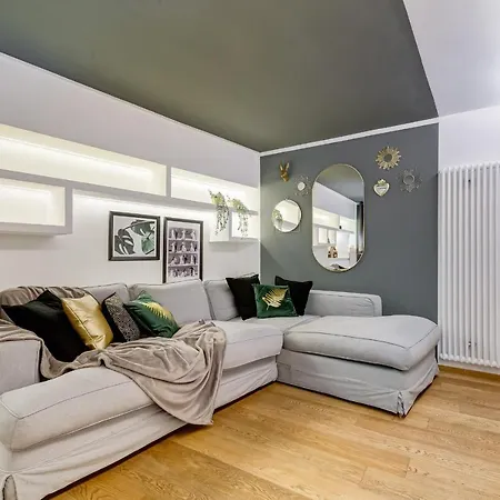 Bdc - The Secret Garden In Trevi