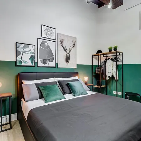 Bdc - The Secret Garden In Trevi Rom